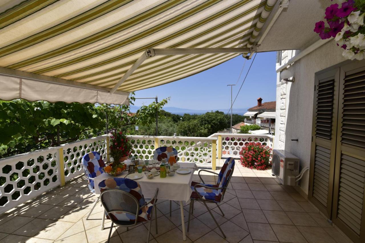 Guest house Tom Malinska Extérieur photo