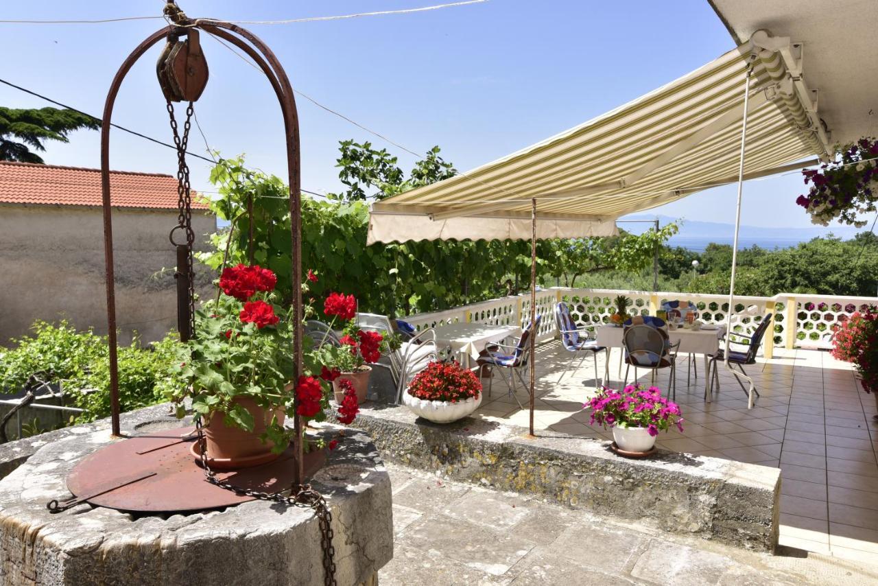 Guest house Tom Malinska Extérieur photo