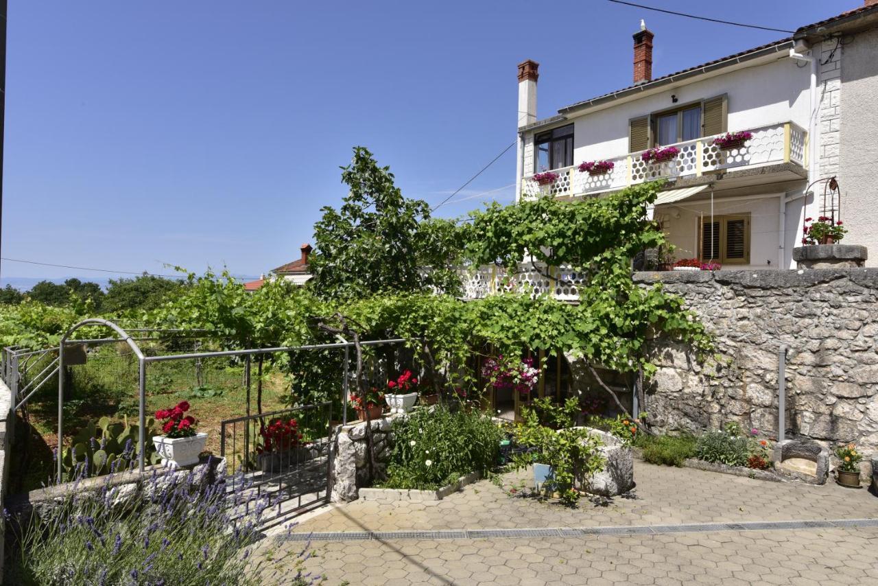 Guest house Tom Malinska Extérieur photo