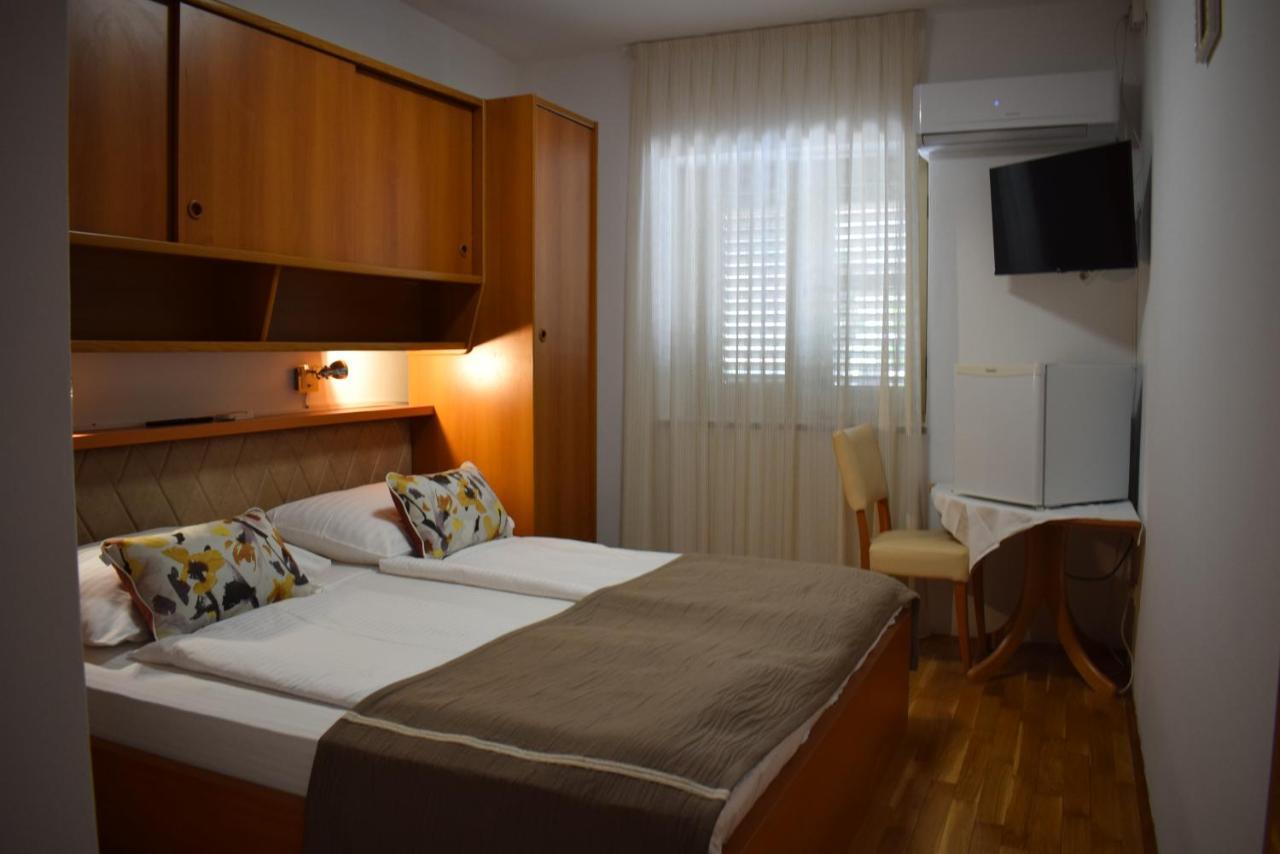 Guest house Tom Malinska Extérieur photo